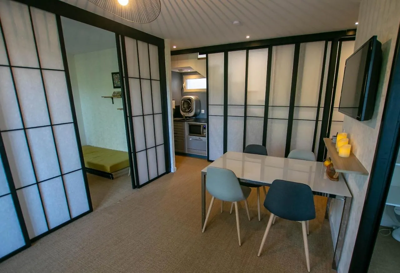 Gite Avec Piscine Privee A Interieure, Jacuzzi & Sauna Saint-Cassin France