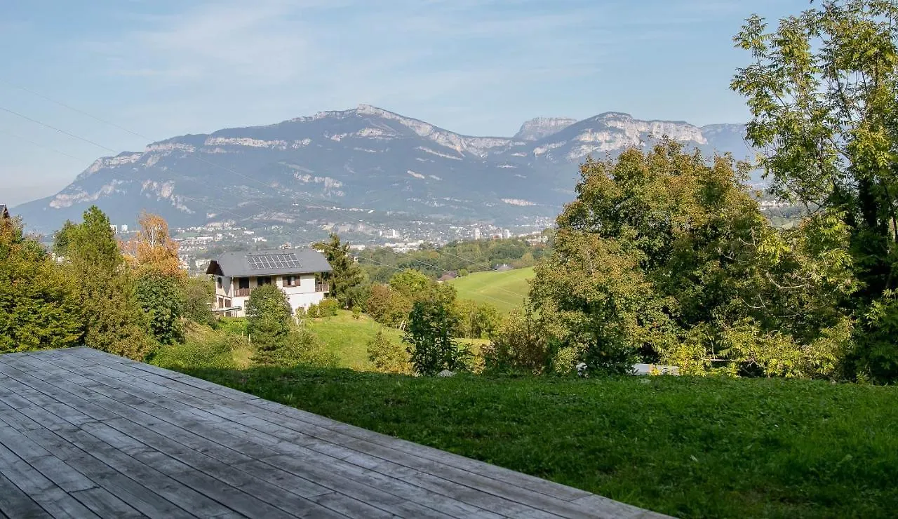 Gite Avec Piscine Privee A Interieure, Jacuzzi & Sauna Saint-Cassin