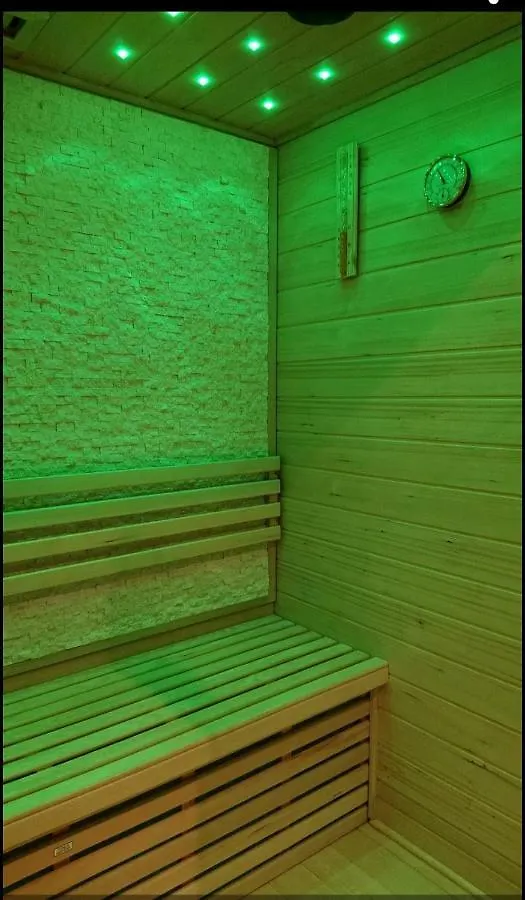 Gite Avec Piscine Privee A Interieure, Jacuzzi & Sauna Saint-Cassin 0*,